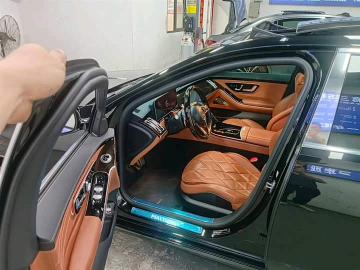 Фото 10 - Mercedes-Benz Maybach S-Class