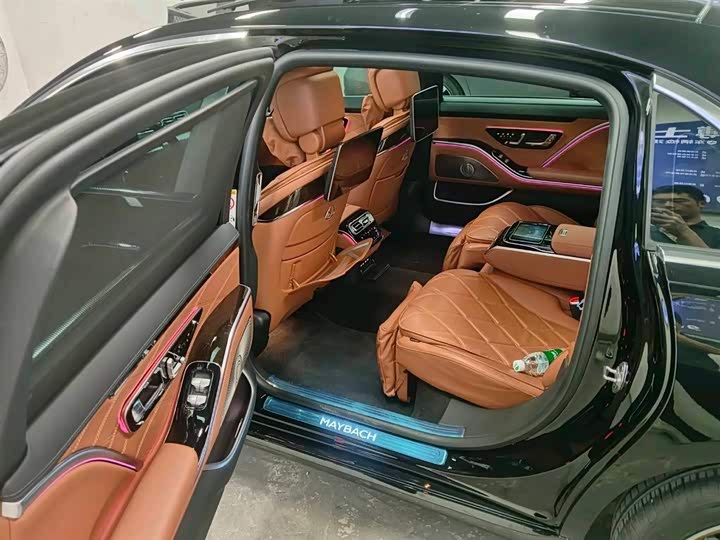 Фото 11 - Mercedes-Benz Maybach S-Class