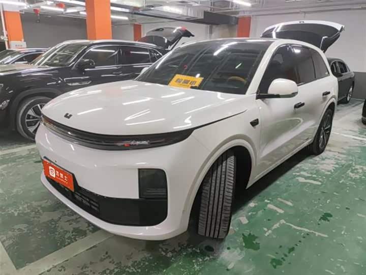 Фото 1 - LiXiang L6