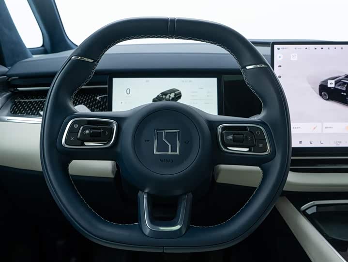 Фото 12 - Zeekr 009