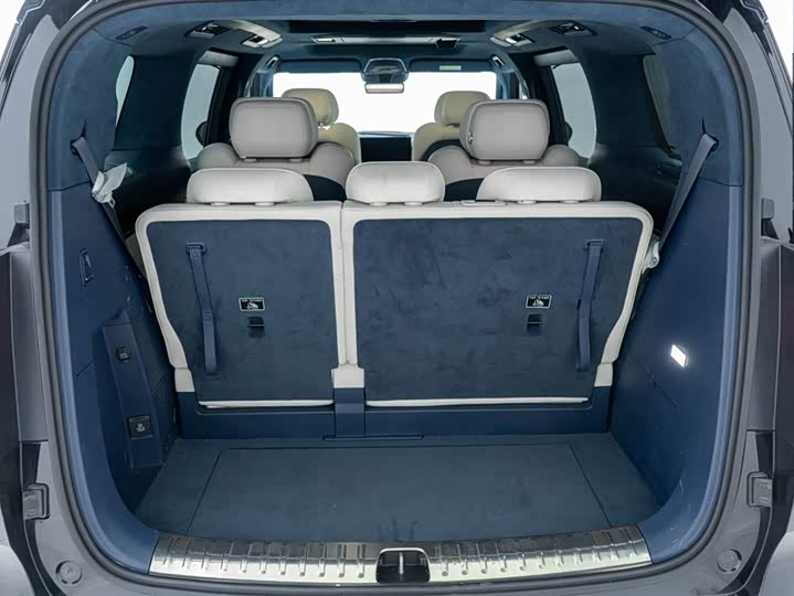 Фото 14 - Zeekr 009