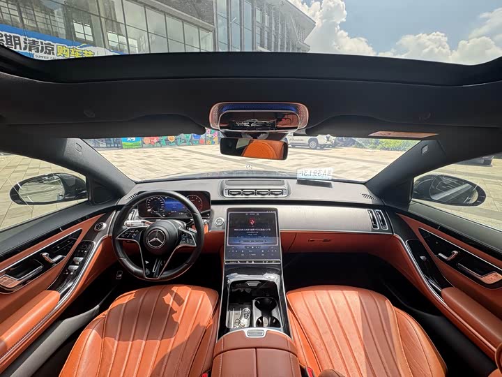 Фото 11 - Mercedes-Benz S-Class