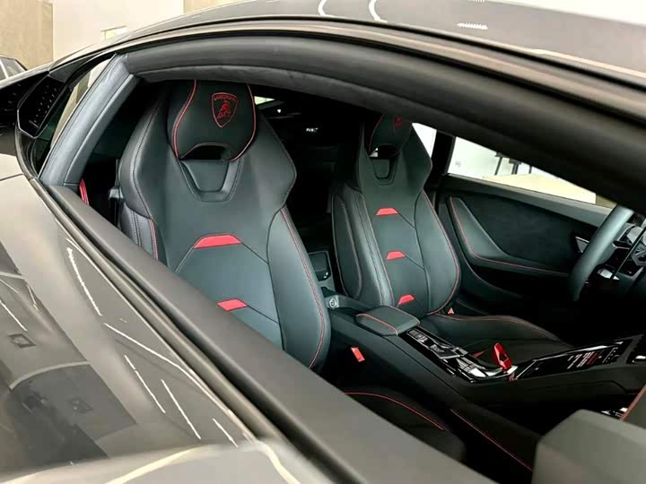 Фото 5 - Lamborghini Huracán