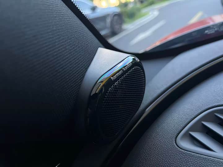 Фото 10 - Mini Clubman