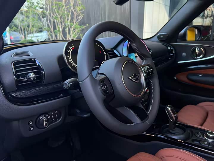 Фото 8 - Mini Clubman