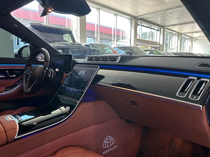 Фото 17 - Mercedes-Benz Maybach S-Class