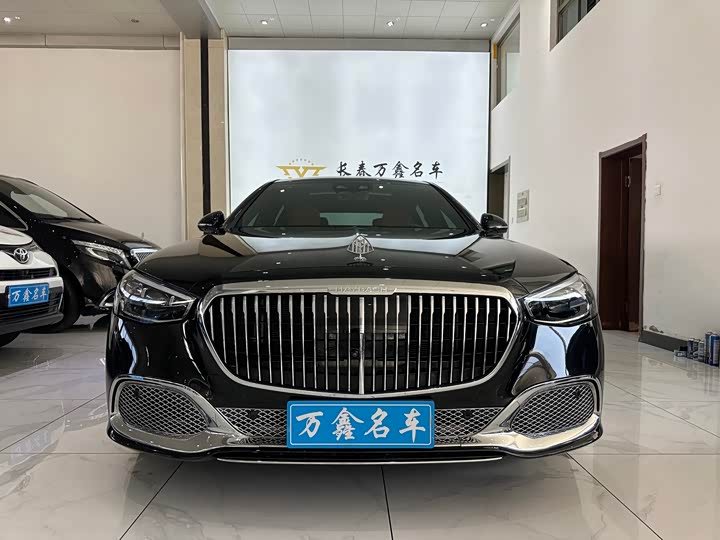 Фото 2 - Mercedes-Benz Maybach S-Class