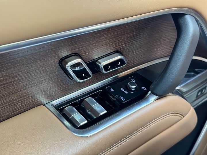 Фото 8 - Land Rover Range Rover