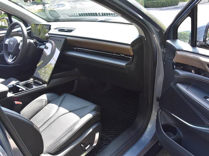 Фото 14 - XPeng P5