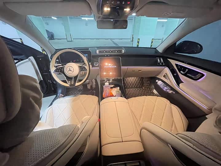 Фото 2 - Mercedes-Benz Maybach S-Class