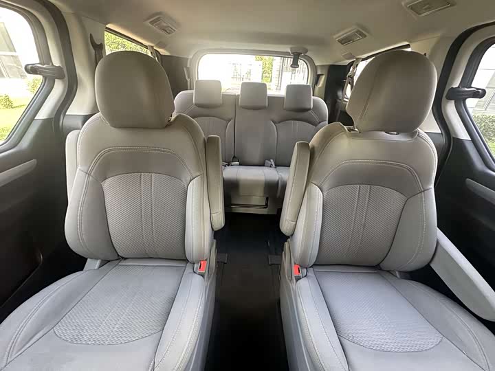 Фото 15 - Maxus G10