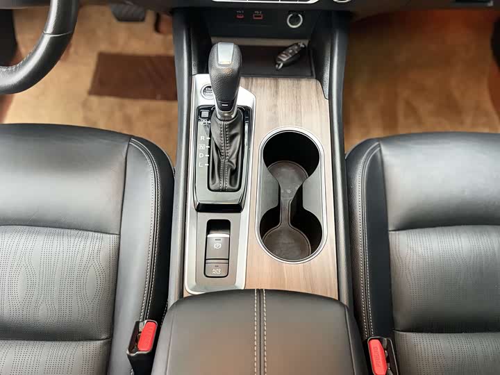 Фото 24 - Nissan Teana