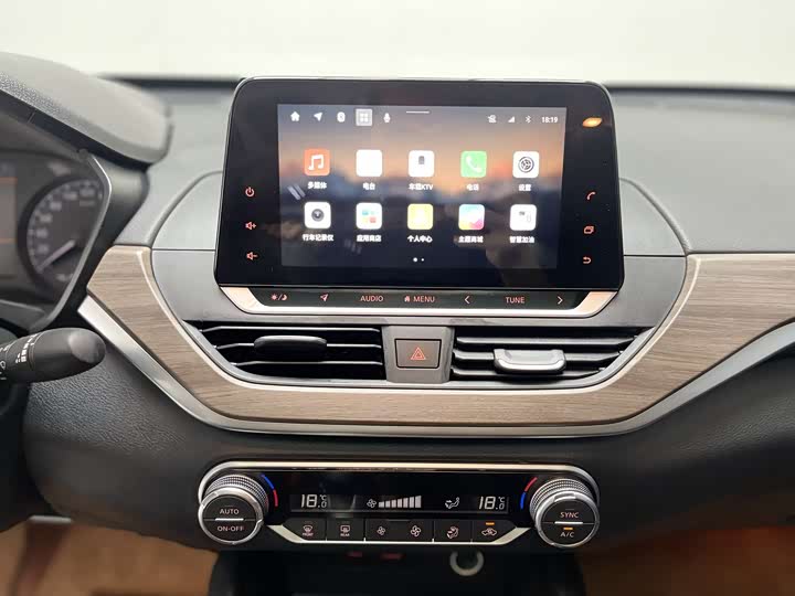 Фото 27 - Nissan Teana