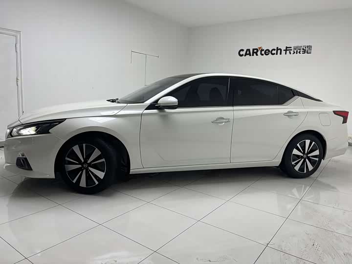 Фото 7 - Nissan Teana