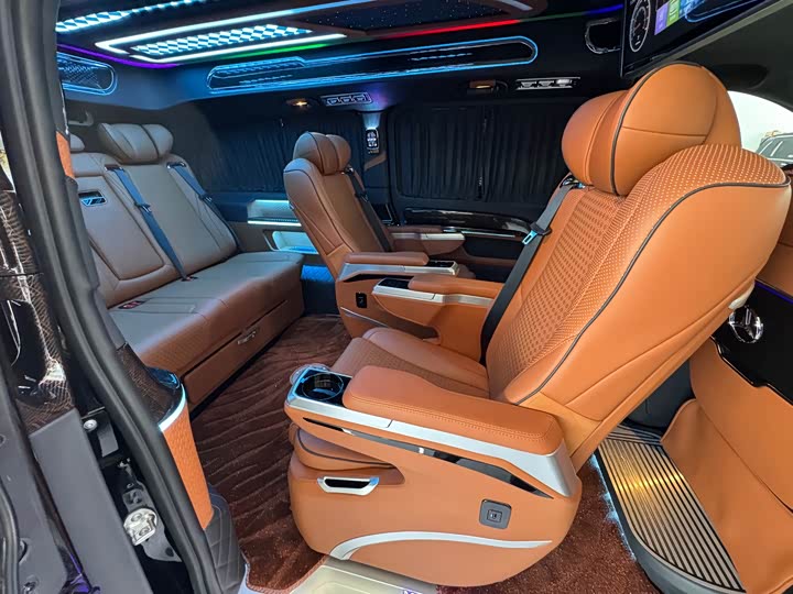 Фото 20 - Mercedes-Benz Vito