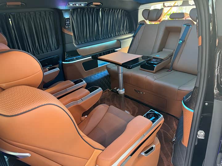 Фото 23 - Mercedes-Benz Vito