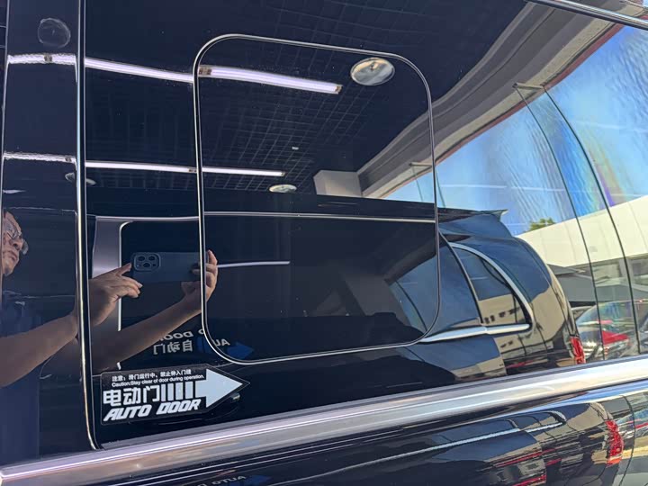 Фото 35 - Mercedes-Benz Vito