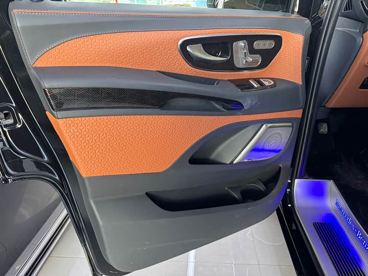 Фото 9 - Mercedes-Benz Vito