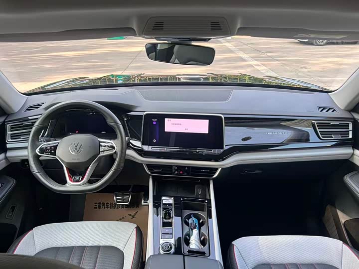 Фото 10 - Volkswagen Teramont X