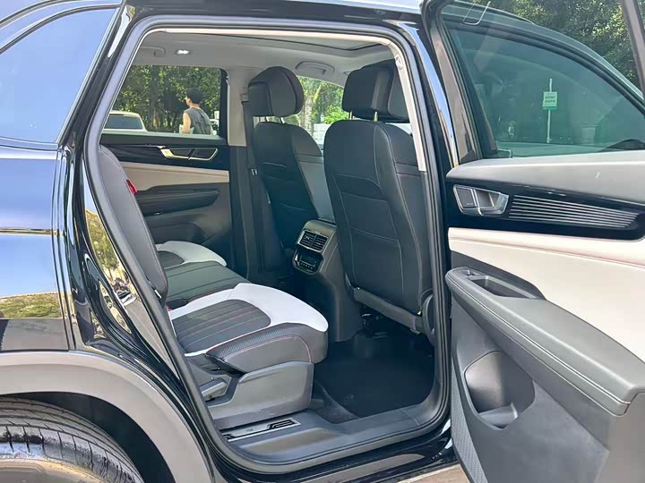 Фото 8 - Volkswagen Teramont X