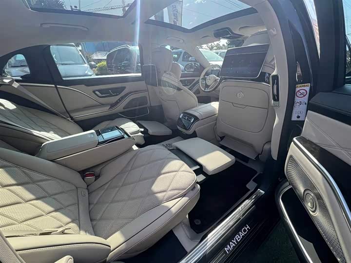 Фото 5 - Mercedes-Benz Maybach S-Class