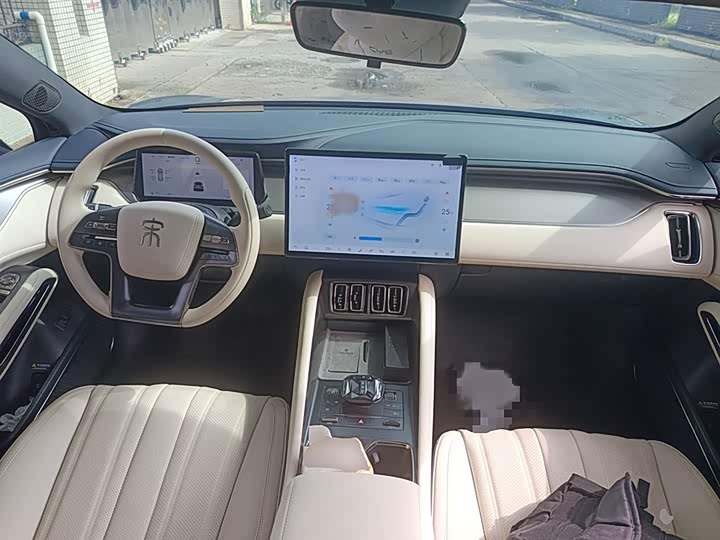 Фото 13 - BYD Song L