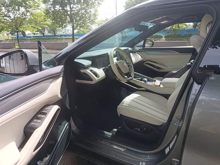 Фото 14 - BYD Song L