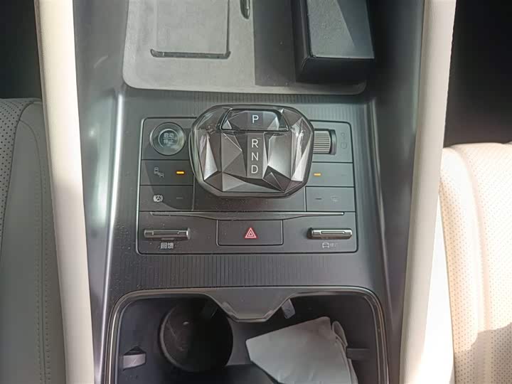 Фото 7 - BYD Song L