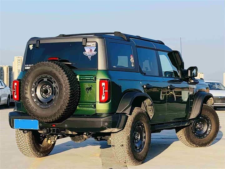Фото 2 - Ford Bronco