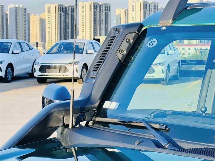 Фото 5 - Ford Bronco