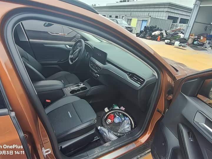 Фото 6 - Ford Focus Active