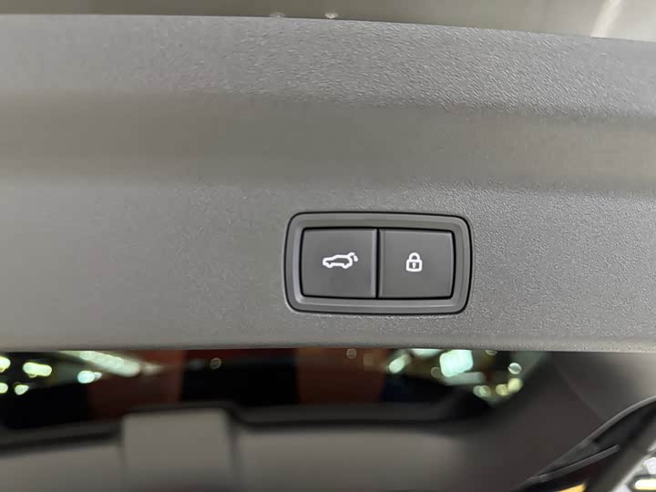 Фото 10 - LiXiang L8