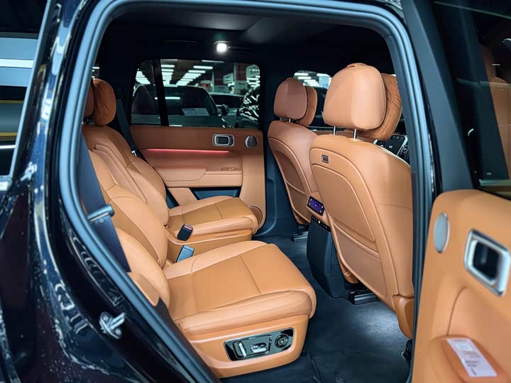 Фото 11 - LiXiang L8