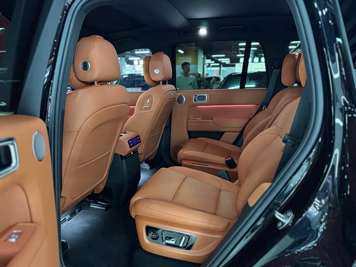 Фото 8 - LiXiang L8