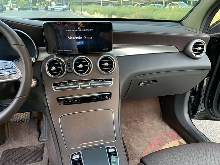 Фото 14 - Mercedes-Benz GLC-Class