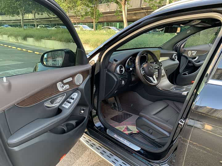 Фото 9 - Mercedes-Benz GLC-Class