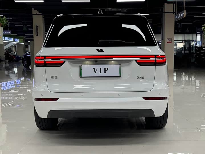 Фото 6 - LiXiang One