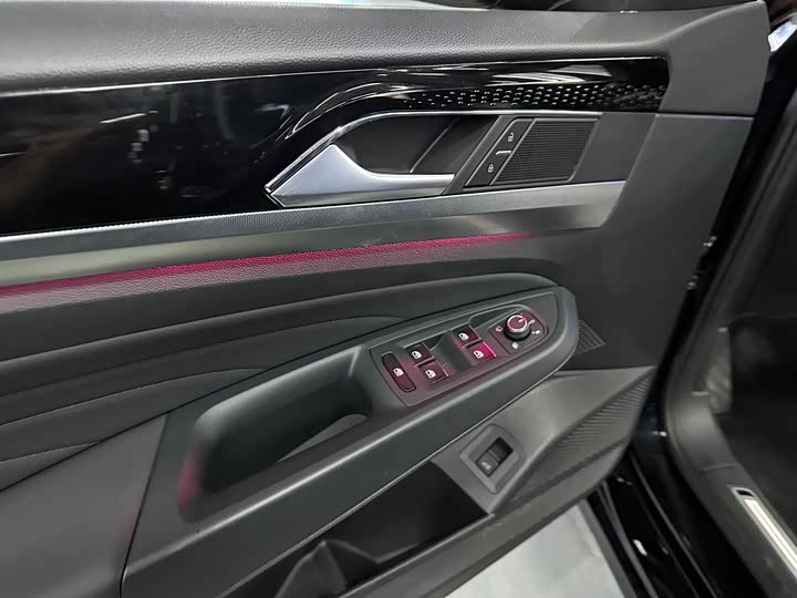 Фото 5 - Volkswagen Passat