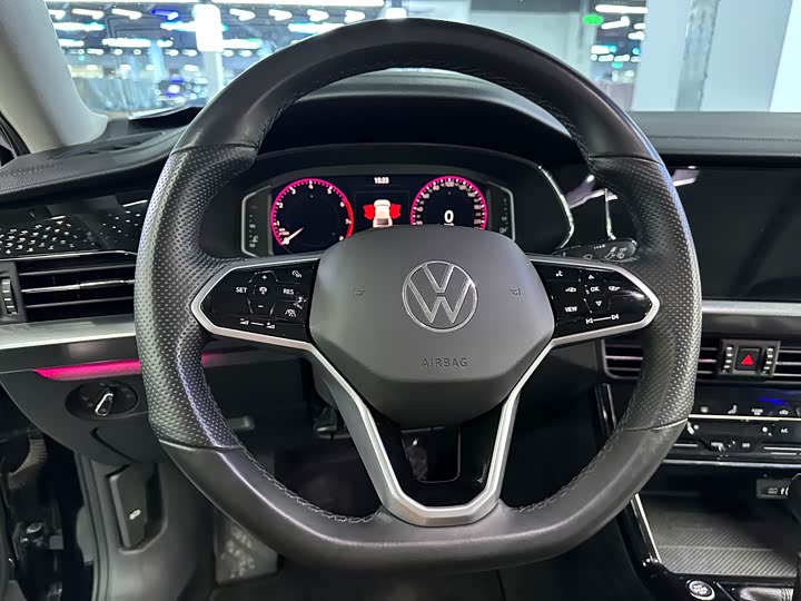 Фото 6 - Volkswagen Passat