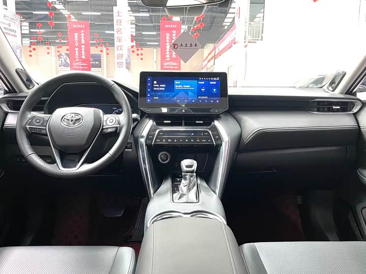 Фото 9 - Toyota Venza