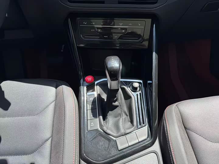 Фото 15 - Volkswagen Tayron