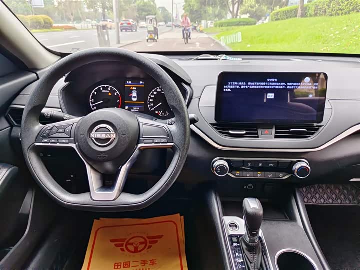 Фото 15 - Nissan Teana