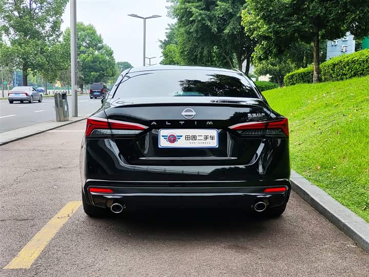 Фото 5 - Nissan Teana