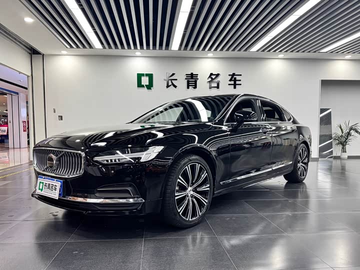 Фото 1 - Volvo S90