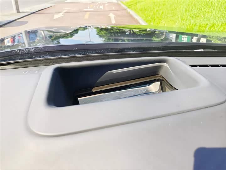 Фото 10 - LiXiang L8