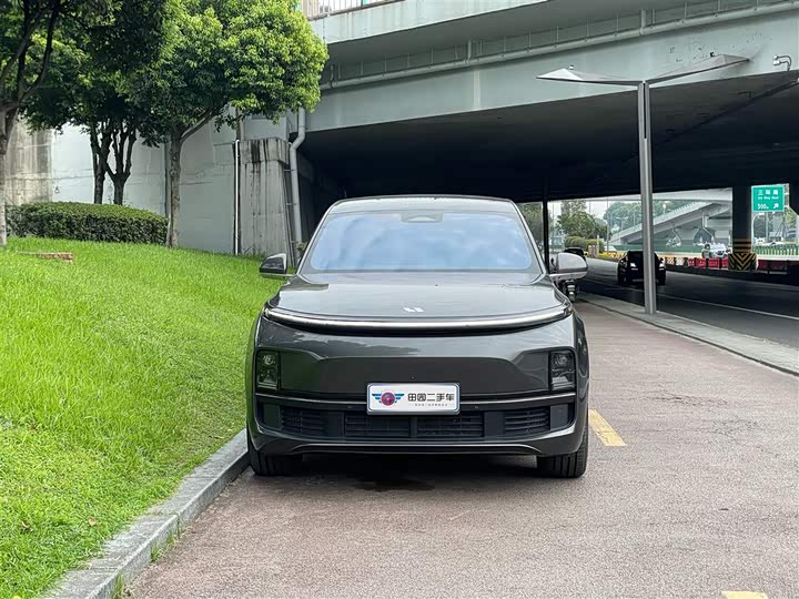 Фото 2 - LiXiang L8