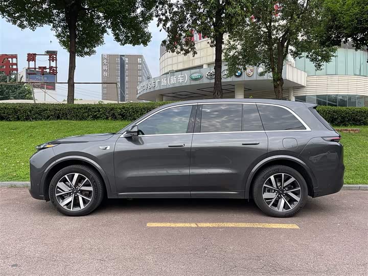 Фото 3 - LiXiang L8