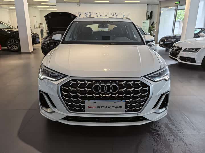 Фото 3 - Audi Q3