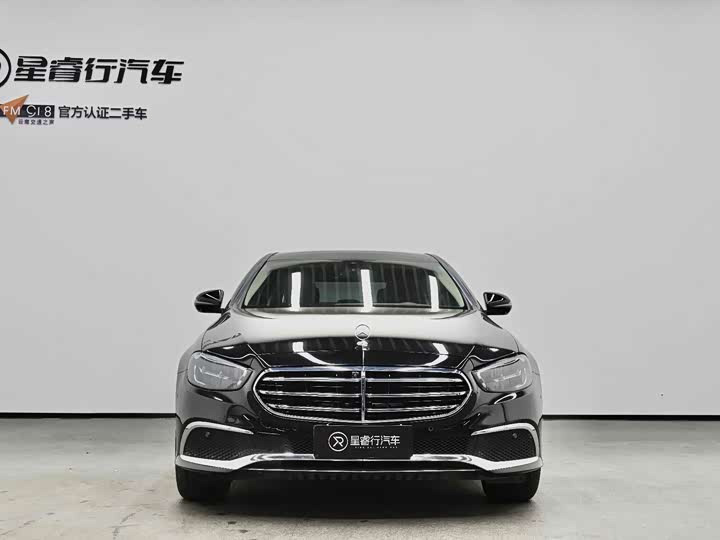 Фото 18 - Mercedes-Benz E-Class