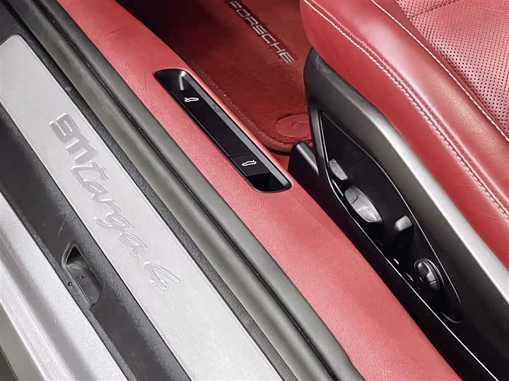 Фото 6 - Porsche 911